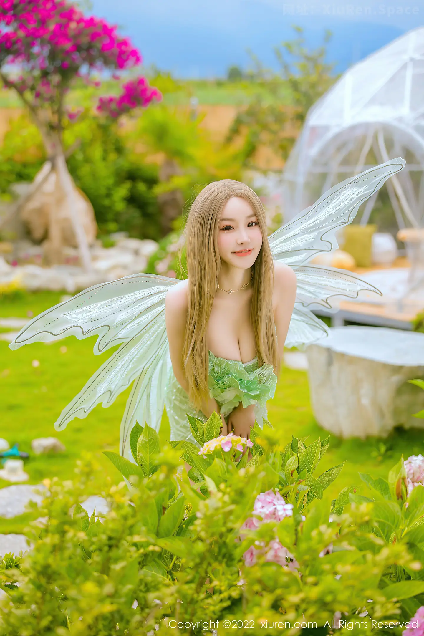 图片[3]-[XiuRen秀人网] VOL.5382 女神朱可儿Flora大理旅拍绿色精灵服饰低胸秀傲人豪乳诱惑写真68P-秀人网官方网站